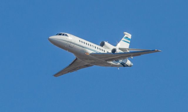 Dassault Falcon 900 —