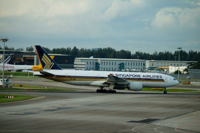 Boeing 777-200 (9V-SRF)
