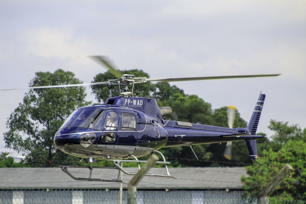 Eurocopter AS-350 AStar (PP-WAD)