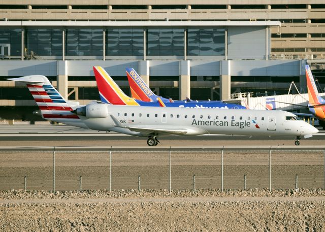 Canadair Regional Jet CRJ-700 (N710SK)