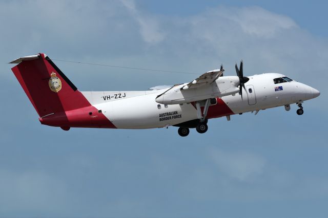 de Havilland Dash 8-200 (VH-ZZJ)