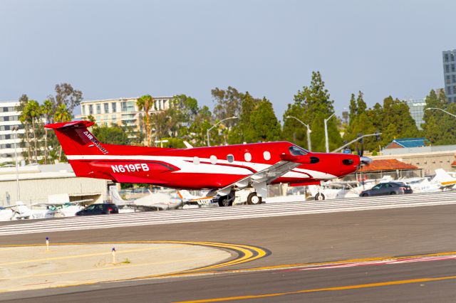 Pilatus PC-12 (N619FB)