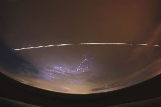 — — - Thunder storms looming over the 35R/L approaches at KDEN.