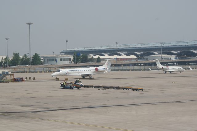 B-3799 — - China Eastern Airlines Executive EMB135EJ cn1173