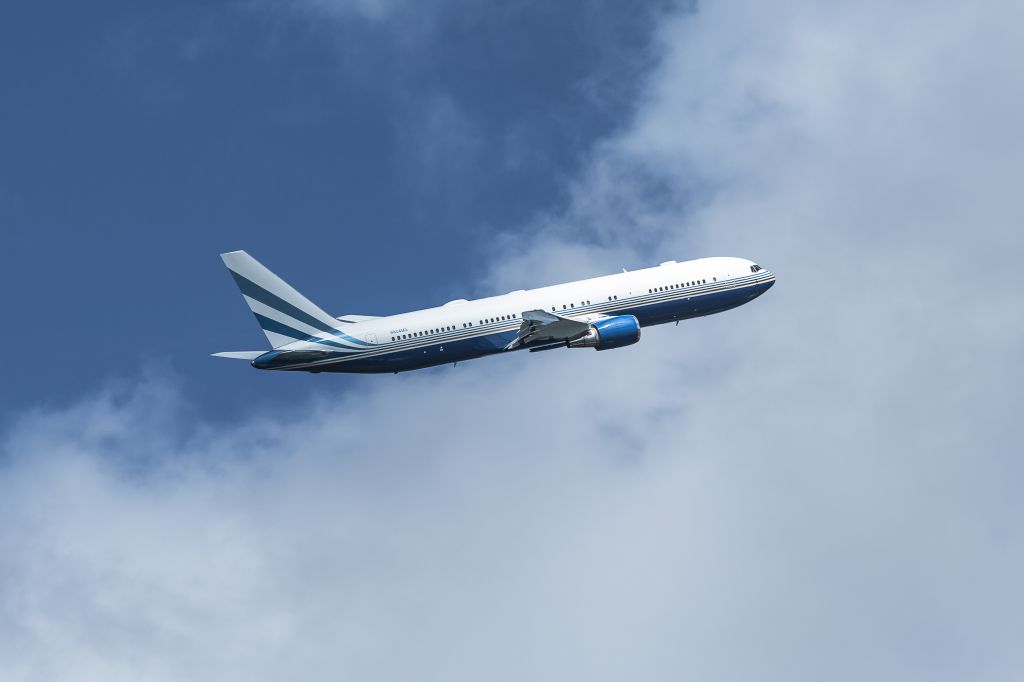 BOEING 767-300 (N804MS)