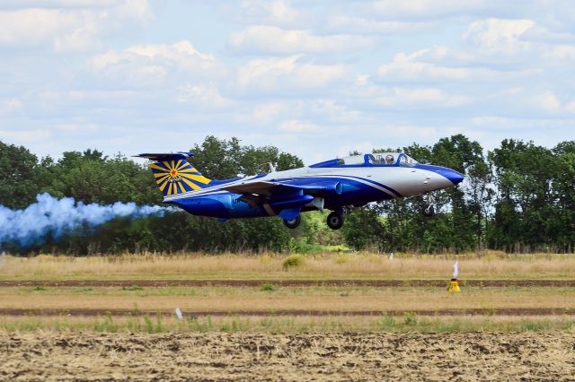 Aero L-29 Delfin (UR-FSN)