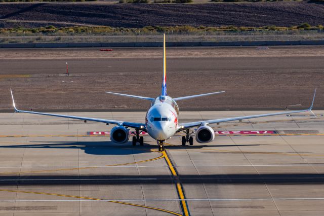 Boeing 737-700 (N943WN) - A Southwest 737-700 in California One special livery taxiing at PHX on 2/12/23 during the Super Bowl rush. Taken with a Canon R7 and Canon EF 100-400 II L lens.