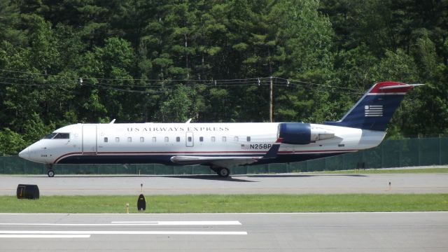 Canadair Regional Jet CRJ-200 (N258PS)