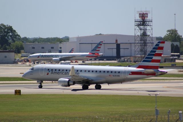 Embraer 175 (N280NN) - Plane Type: 2019 Embraer S A ERJ-170-200LRbr /Route: XNA-CLTbr /Airline: American Airlines br /Livery: br /Registration: N280NNbr /Owned By: American Airlines INCbr /Runway: 36L