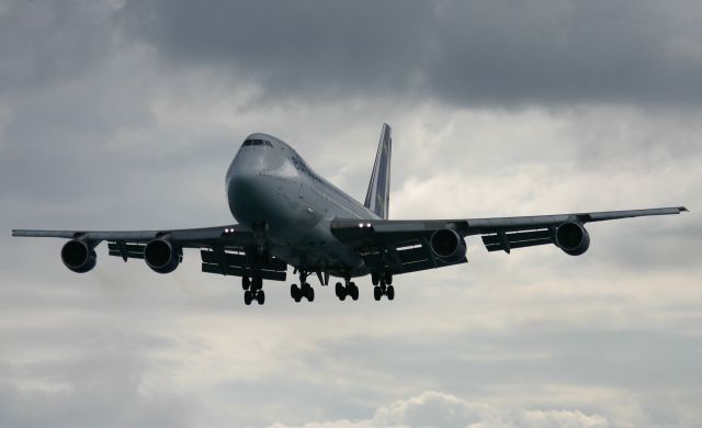 Boeing 747-200 (G-BDXE)