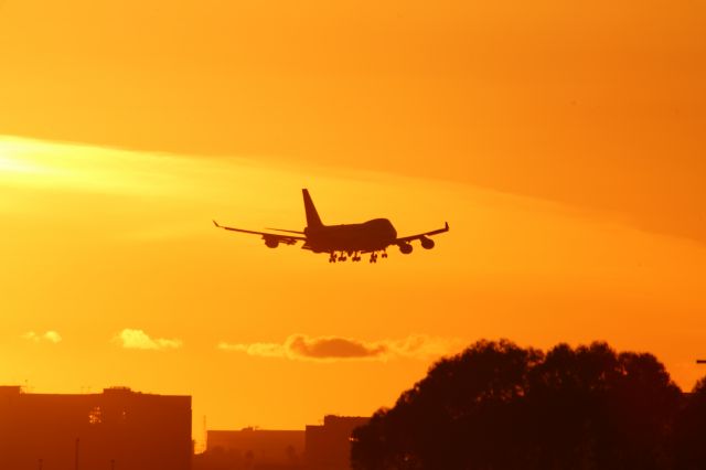 Boeing 747-400 —