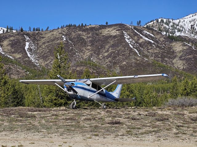 Cessna Skylane (N6918G)