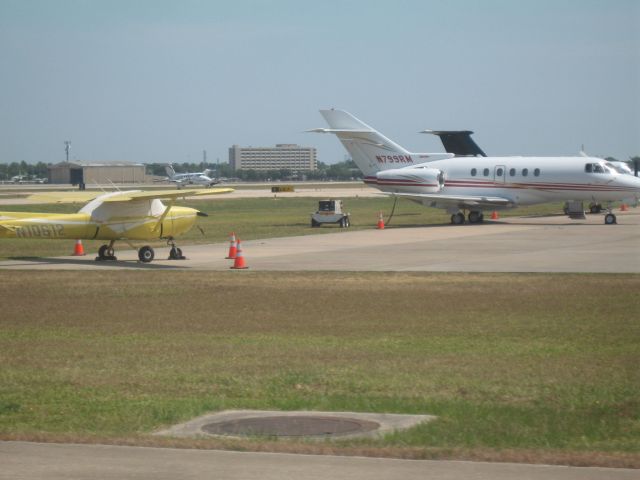 Hawker 800 (N799RM)