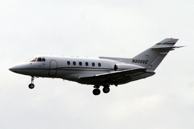 Hawker 800 (N800VC) - On final approach for R06 on 15-Jun-07, this aircraft has since been re-registered N830BA.