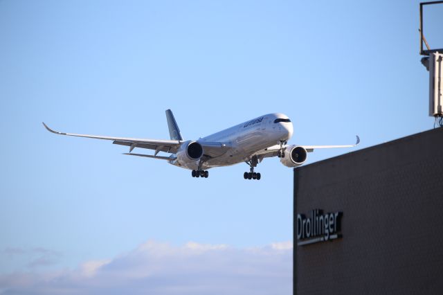 Airbus A350-900 (D-AIXI)