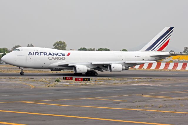 Boeing 747-400 (F-GIUD)