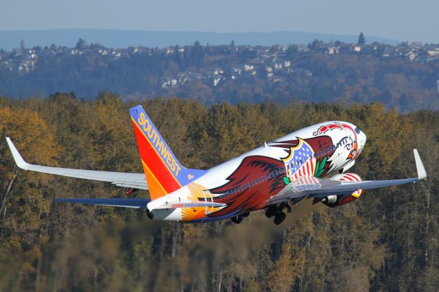 Boeing 737-700 (N918WN) - Illinois One Departing Portland International Airport