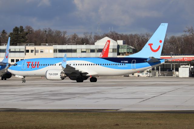 Boeing 737 MAX 8 (G-TUMS)