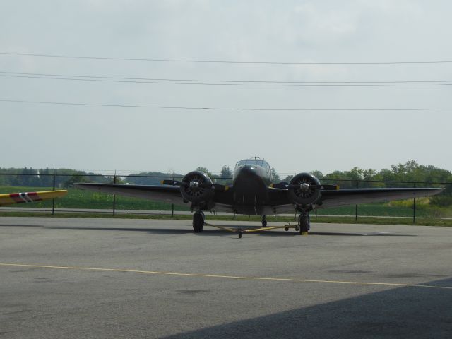 Beechcraft 18 (CC-ZCE)