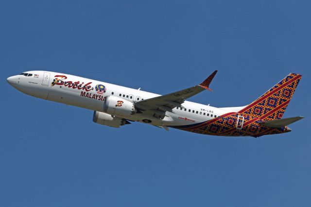 Boeing 737 MAX 8 (9M-LRG)