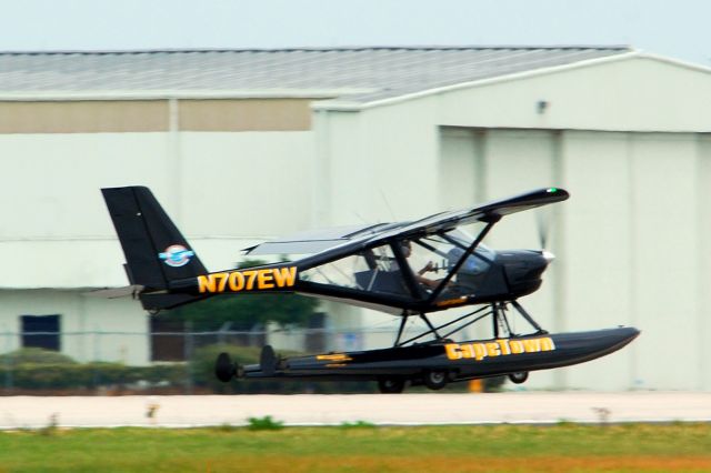 PRACTAVIA Sprite (N707EW) - 2013 Sun n Fun Parade of Planes