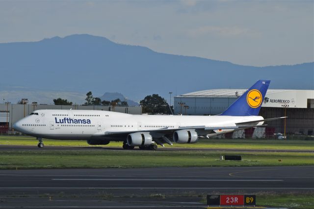 BOEING 747-8 (D-ABYU) - Boeing B747-830 of Lufthansa is braking after to land on 05R runway in Mexico City Airport (Photo July 21th 2018).