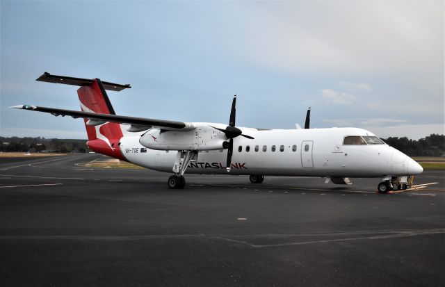 de Havilland Dash 8-300 (VH-TQE) - Qantaslink (Eastern Australia) Bombardier Dash 8-315Q VH-TQE (msn 596) at Wynyard Airport, Tasmania, Australia. 19 July 2023.