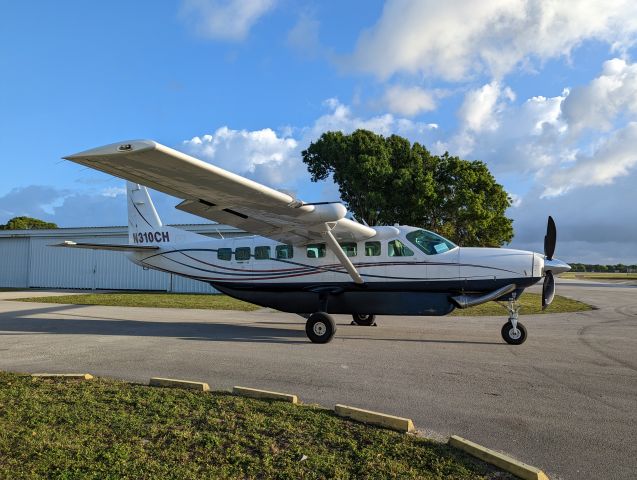 Cessna Caravan (N310CH)