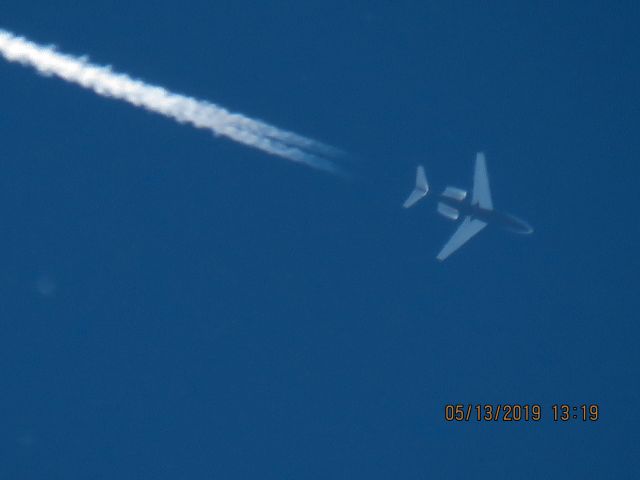 Bombardier Challenger 300 (N533FX)
