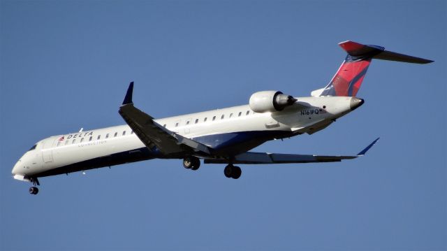Canadair Regional Jet CRJ-900 (N161PQ) - 20150515-180847.jpgbr /N161PQ Delta Connection Canadair CRJ-900 - cn 15161br /Date of Manufacture * Jan 2008br /Age 7.4 Yearsbr /15-May-2015 CRJ9/L Seattle-Tacoma Intl (KSEA) San Jose Intl (KSJC) 16:32 PDT 18:09 PDT 1:37