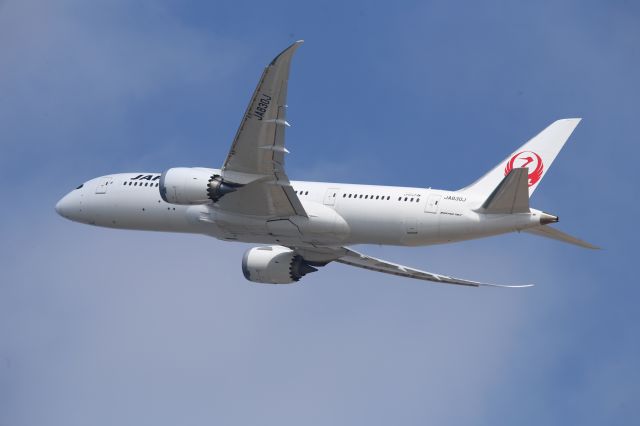 Boeing 787-8 (JA830J)