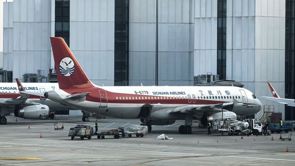 Airbus A320 (B-6779) - 2025.04.04 CSC A320-200 IN ZSHC