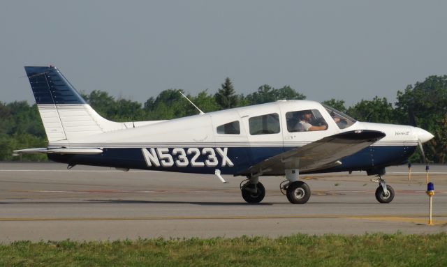 Piper Cherokee (N5323X) - The very 1st piper I got to go in, taxiing at BUF!