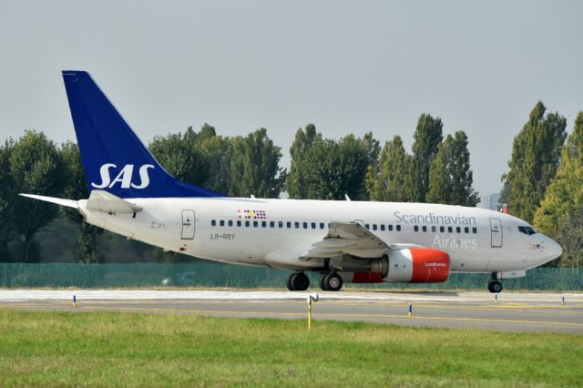 Boeing 737-700 (LN-RRY)