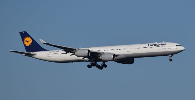 Airbus A340-600 (D-AIHC)