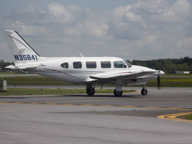 Piper Navajo (N35481) - 24 June 2015.