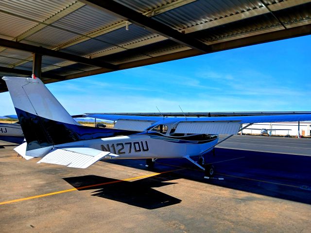 Cessna Skyhawk (N1270U)