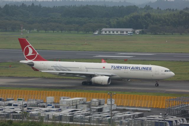 Airbus A330-300 (TC-JNP)