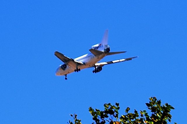 CS-TMP — - 2008 - Air Luxor changed it's name... br /Now, this, one of the last L-1011, formerly the CS-TEG from TAP Air Portugal, ended its days sunk as a diving wreck at Aqaba, Jordan 26/08/2019. Such a shame! br /Very bad photo, but the only one I have, as an homage! 