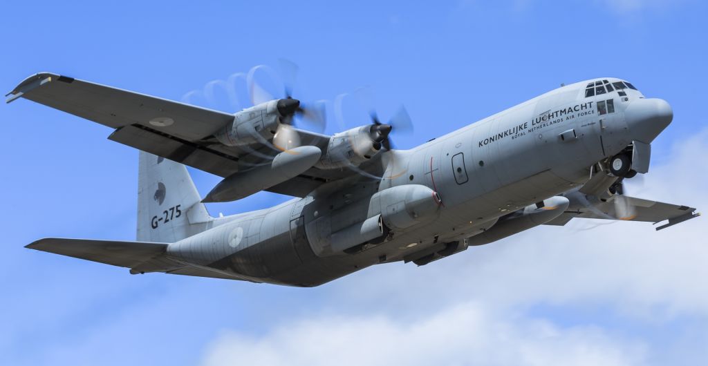 Lockheed C-130 Hercules (G275) - The KOINKLIJKE LUCHTMACHT Royal Netherlands Air Force G-275 C130H 30 is seen departing TNCM St Maarten for TNCC Curacao on one of their humanitarian runs after the passing of the monster storm name IRMA