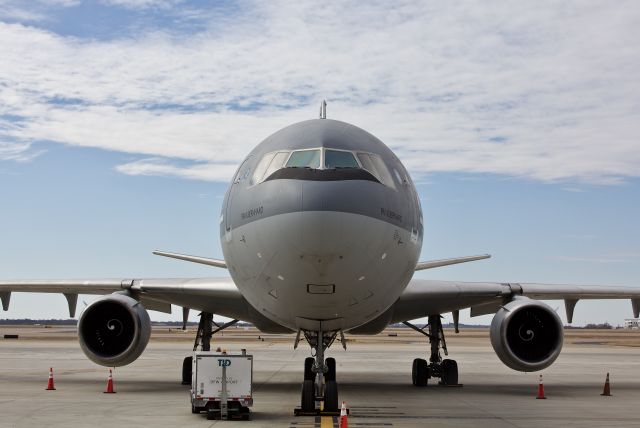 McDonnell Douglas DC-10 (T264) - Quite the rare sighting at DFW! A Royal Netherlands Air Force KDC-10-30 in town for the delivery of the first operational Dutch F-35A. This airframe began life as PH-MBT (please view in "full" for highest image quality)