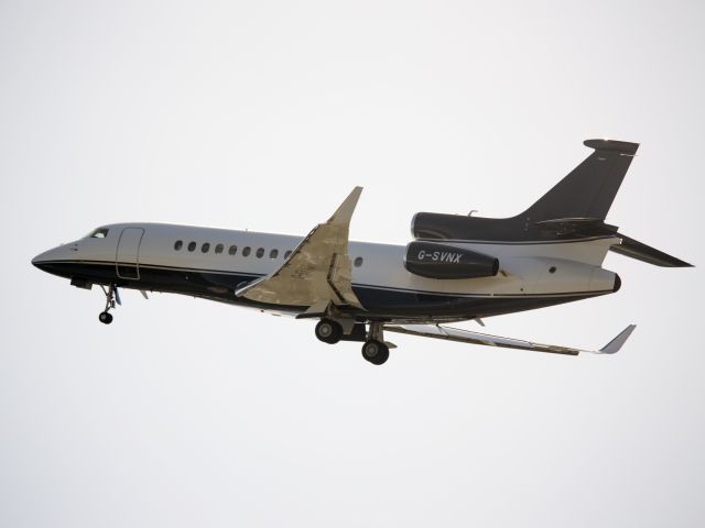 Dassault Falcon 7X (G-SVNX) - Take off runway 17.