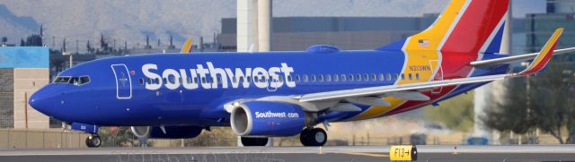 Boeing 737-700 (N213WN) - phoenix sky harbor international airport SWA4134 22FEB20