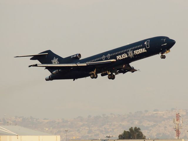 BOEING 727-200 (XC-NPF) - The police in the air!!