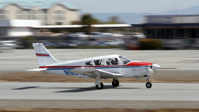 Piper Cherokee Arrow (N55958)