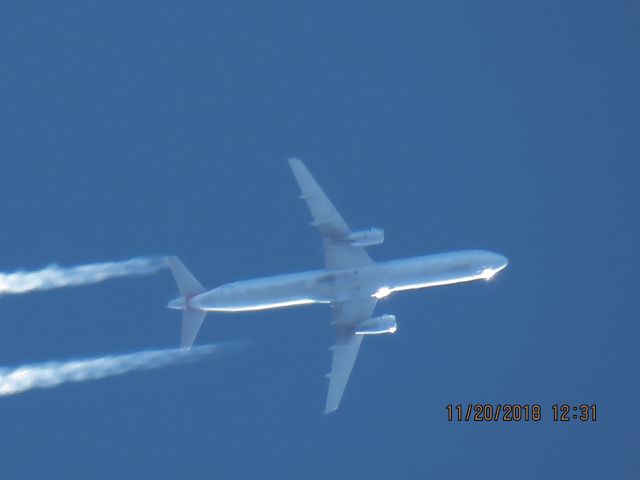 Airbus A321 (N540UW)