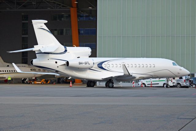 Dassault Falcon 7X (9H-SFL)
