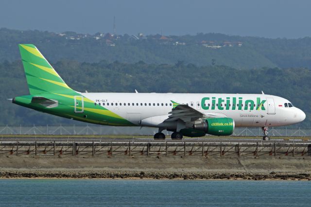 Airbus A320 (PK-GLT)