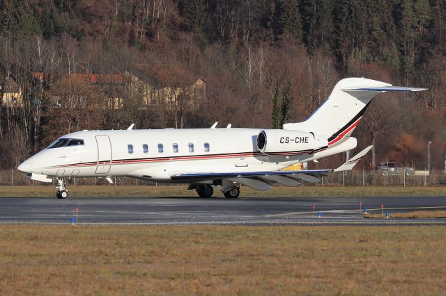 Canadair Challenger 350 (CS-CHE)