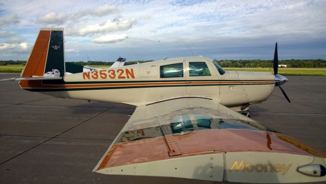 Mooney M-20 (N3532N) - All waxed and shiny!